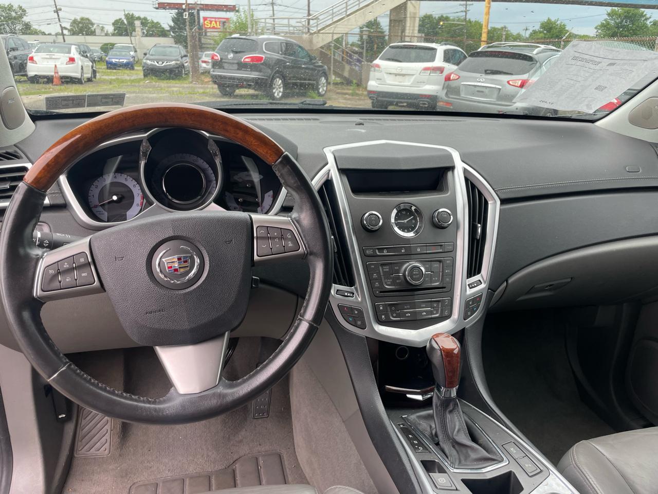 Cadillac SRX AWD 4dr Premium Collection 2010