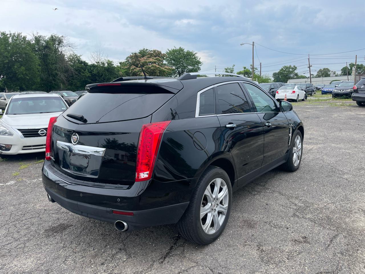Cadillac SRX AWD 4dr Premium Collection 2010