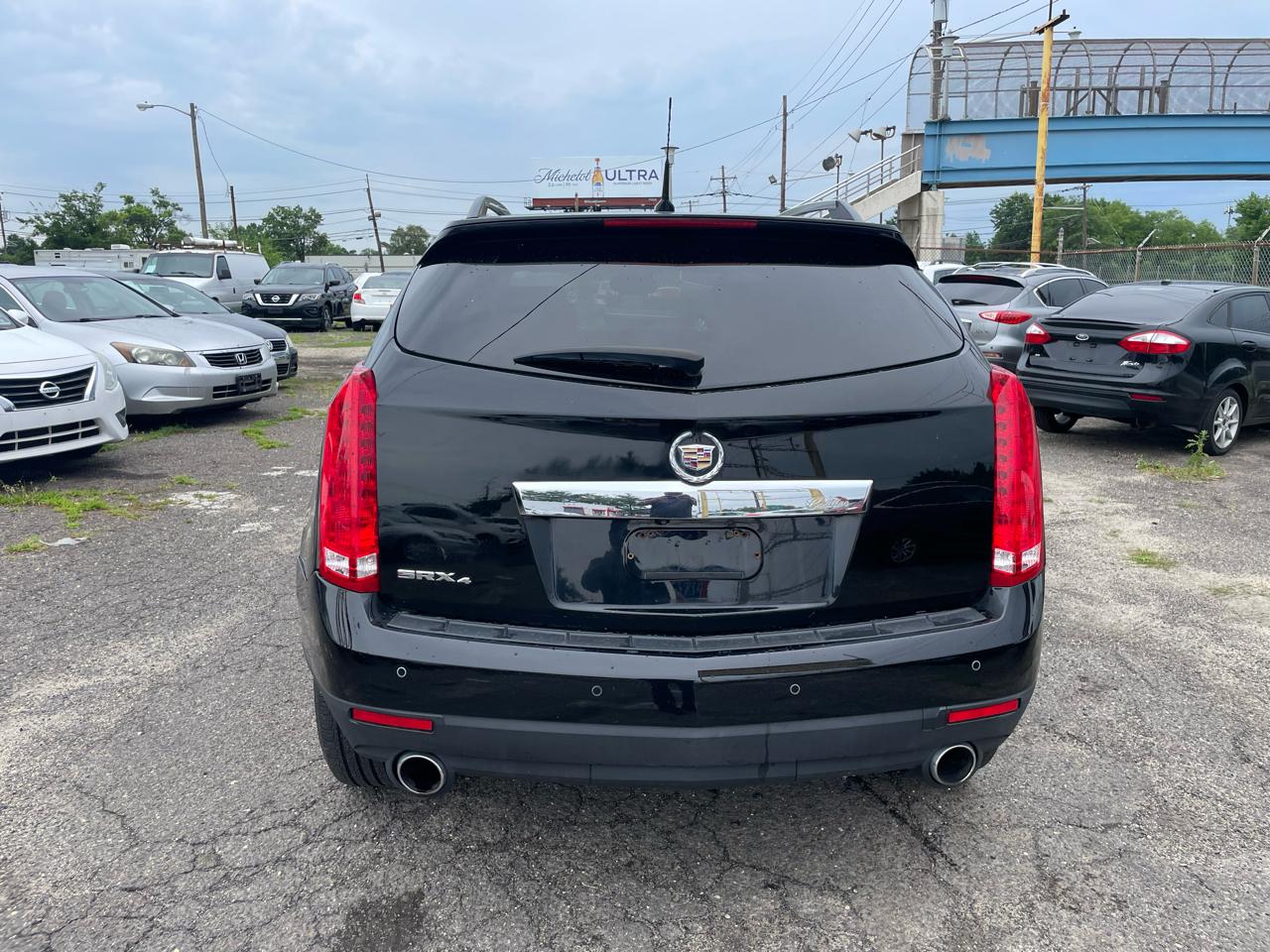 Cadillac SRX AWD 4dr Premium Collection 2010