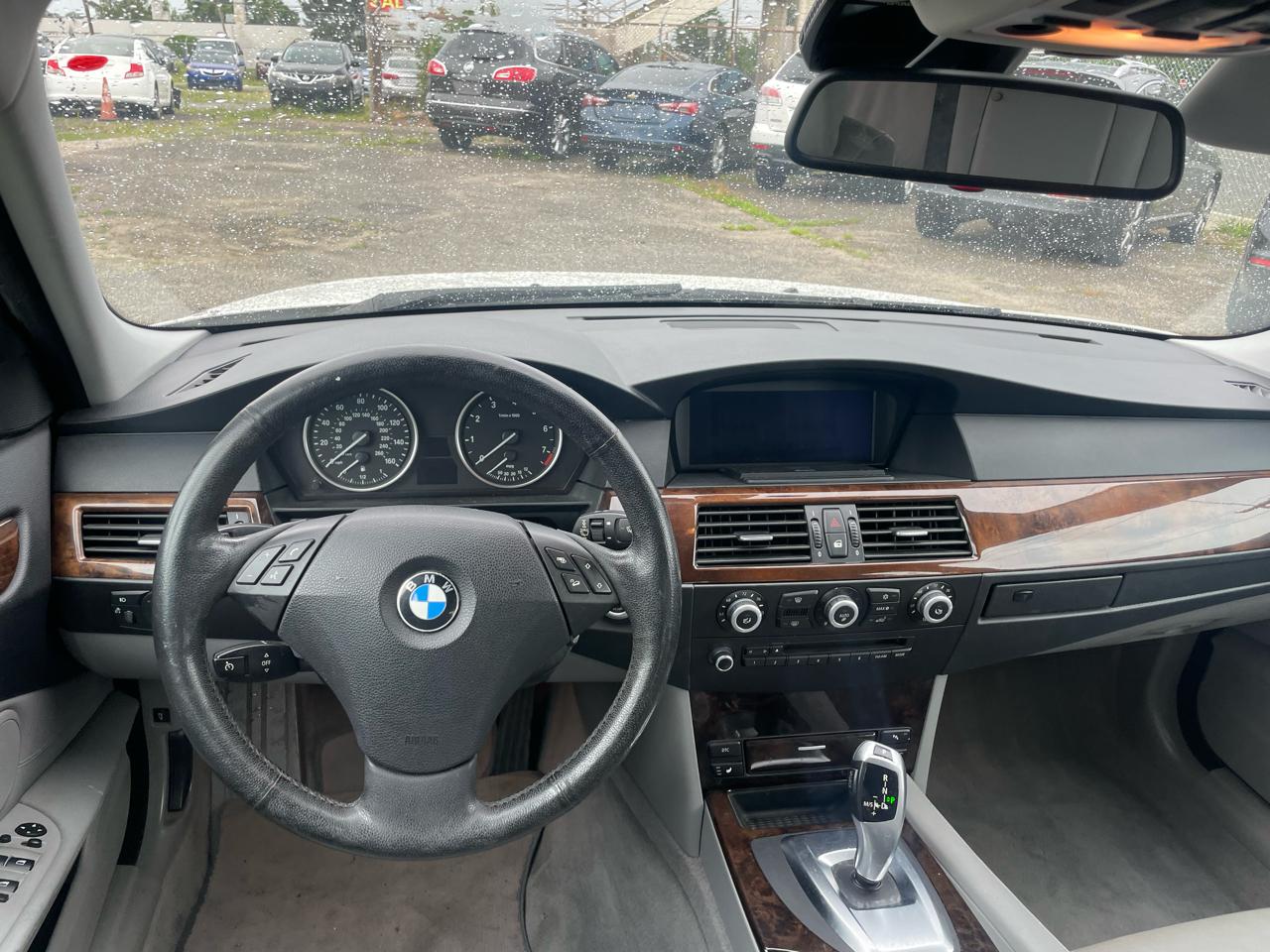 BMW 5 Series 4dr Sports Wgn 535i xDrive AWD 2010