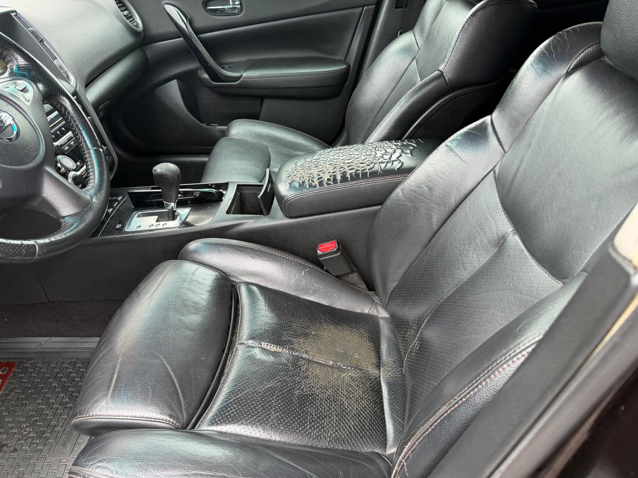 Nissan Maxima 4dr Sdn V6 CVT 3.5 SV 2011