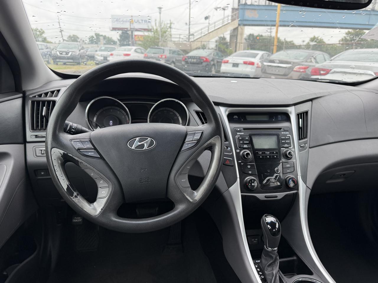 Hyundai Sonata 4dr Sdn 2.4L Auto GLS PZEV 2011