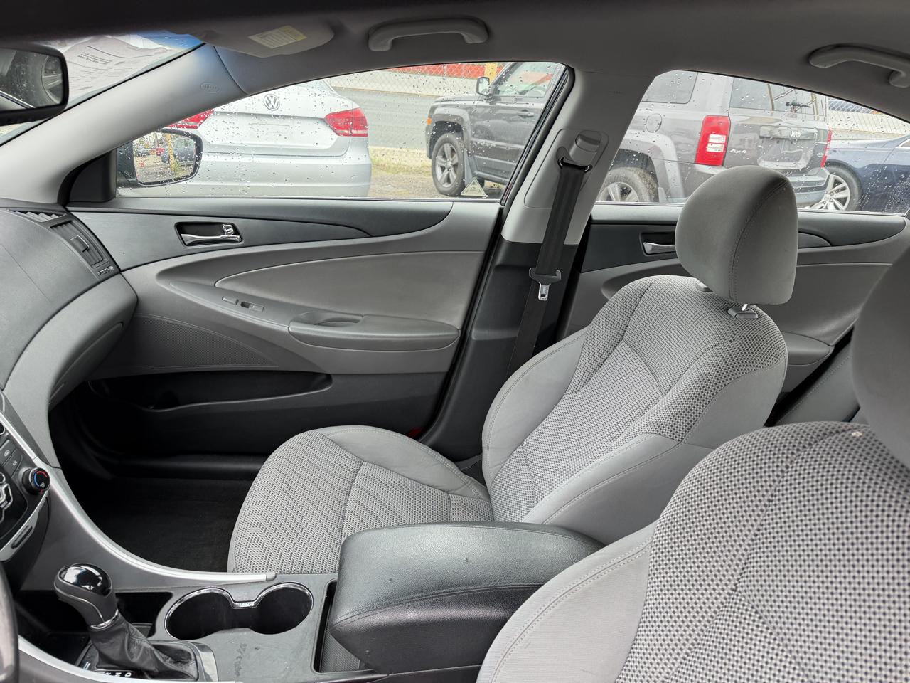 Hyundai Sonata 4dr Sdn 2.4L Auto GLS PZEV 2011