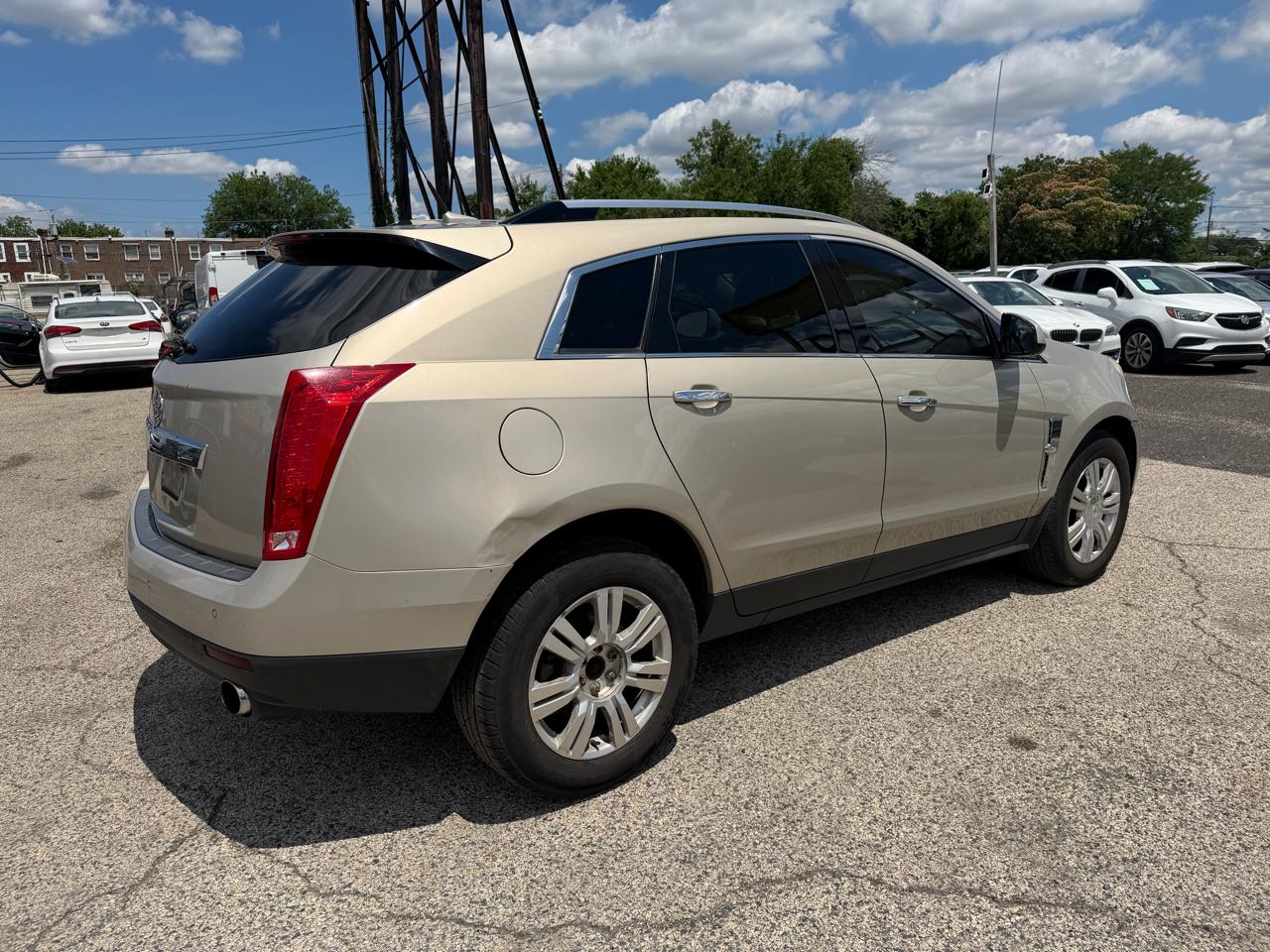 Cadillac SRX AWD 4dr Luxury Collection 2010