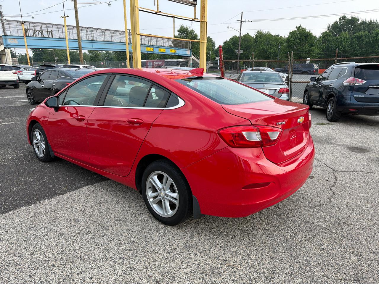 Chevrolet Cruze 4dr Sdn 1.4L LT w/1SD 2017