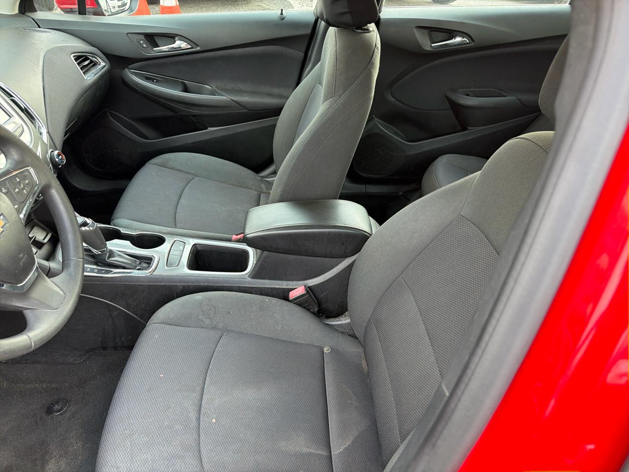 Chevrolet Cruze 4dr Sdn 1.4L LT w/1SD 2017
