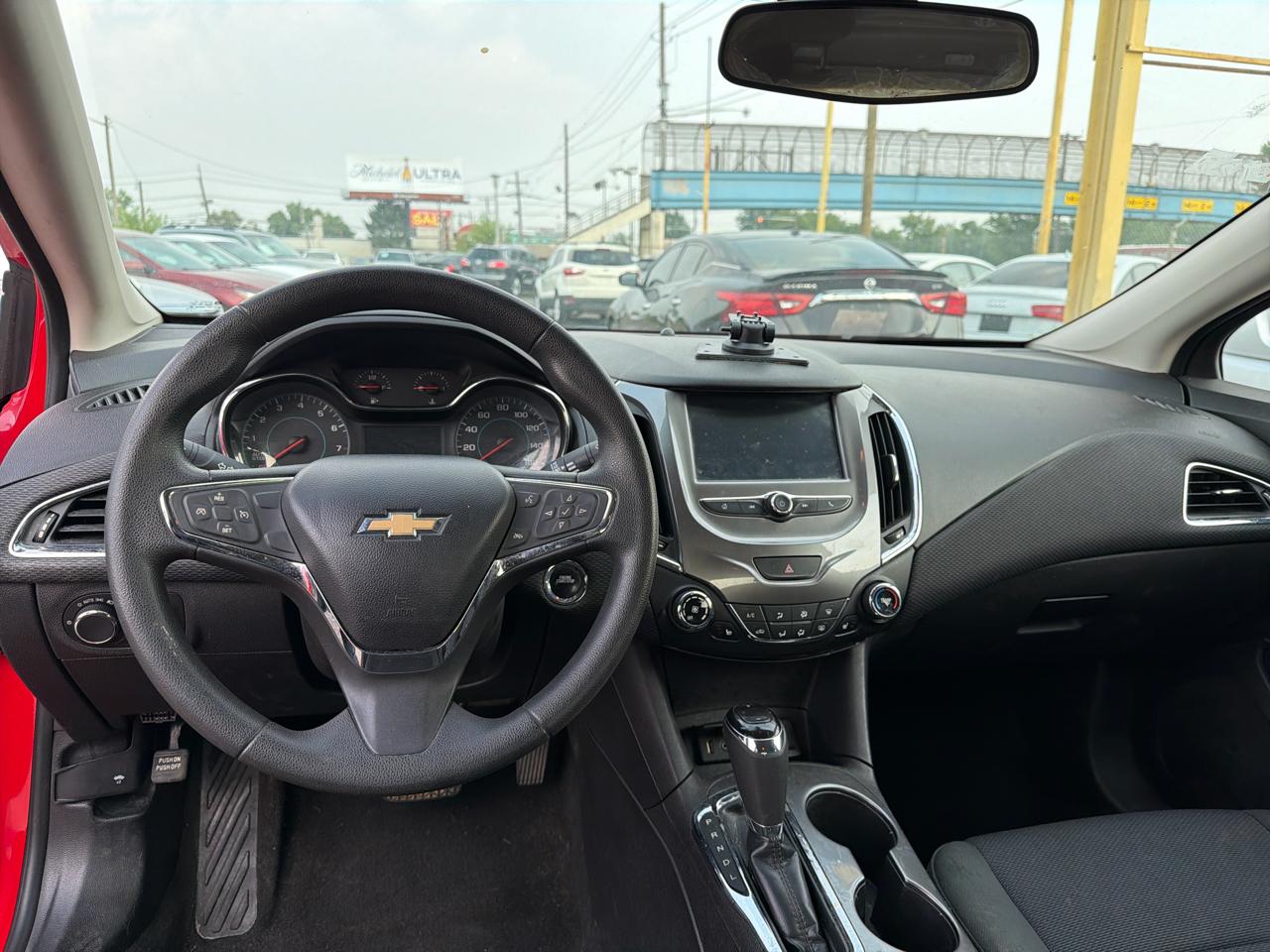 Chevrolet Cruze 4dr Sdn 1.4L LT w/1SD 2017