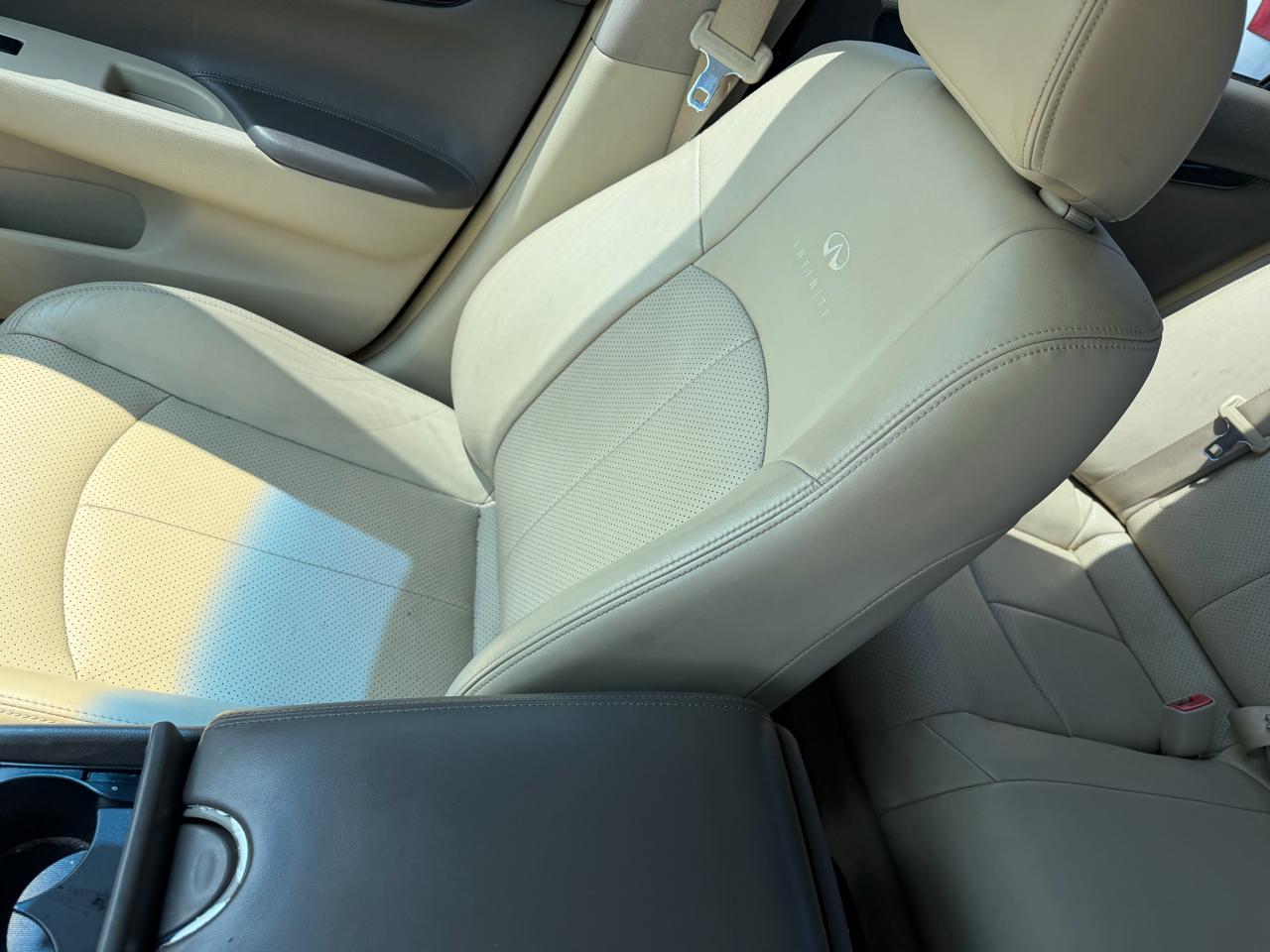 Infiniti G37 Sedan 4dr x AWD 2011