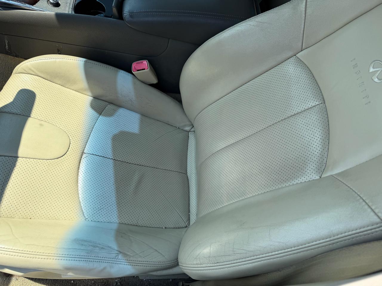 Infiniti G37 Sedan 4dr x AWD 2011