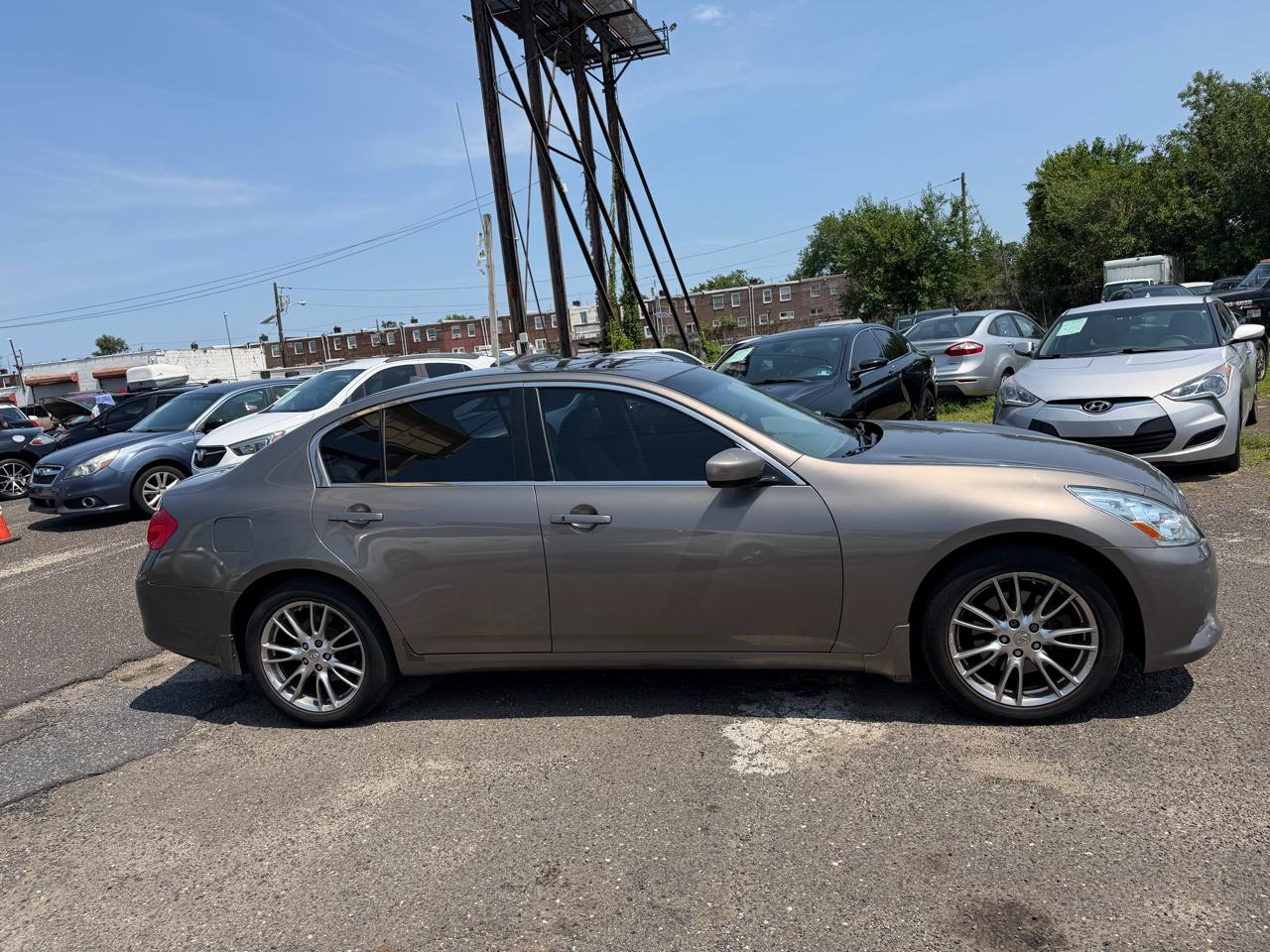 Infiniti G37 Sedan 4dr x AWD 2011