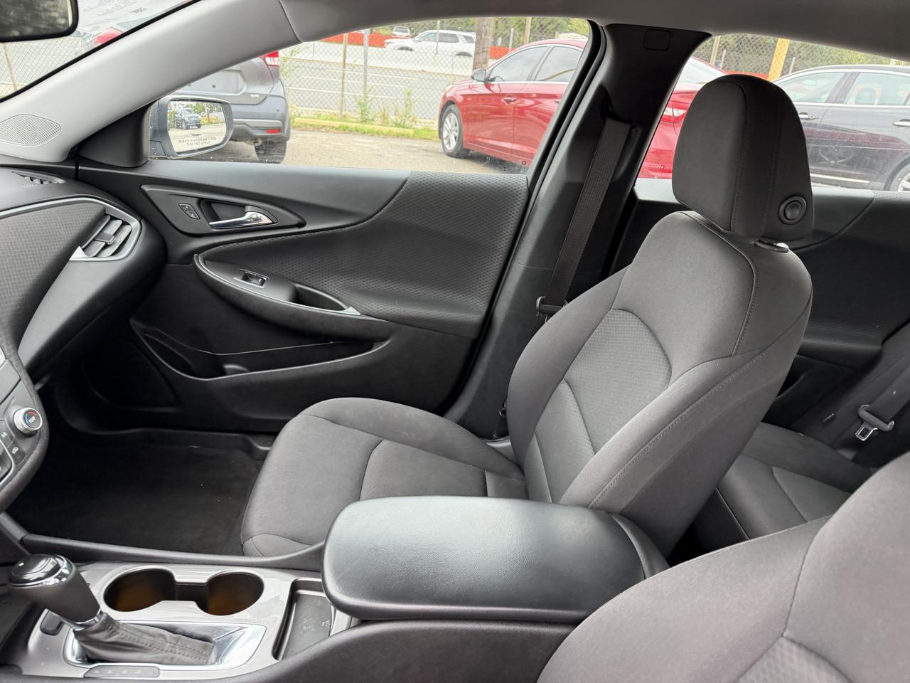 Chevrolet Malibu 4dr Sdn LS w/1LS 2018