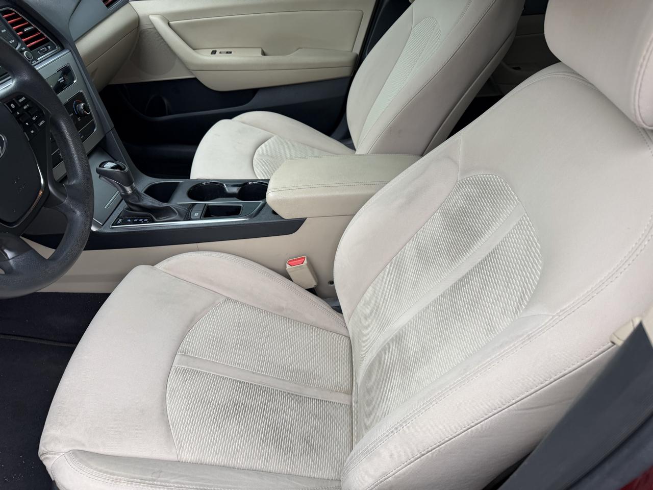 Hyundai Sonata 4dr Sdn 2.4L SE PZEV 2015