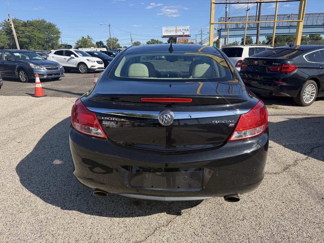 Buick Regal 4dr Sdn CXL Turbo TO2 (Russelsheim) *Ltd Avail* 2011