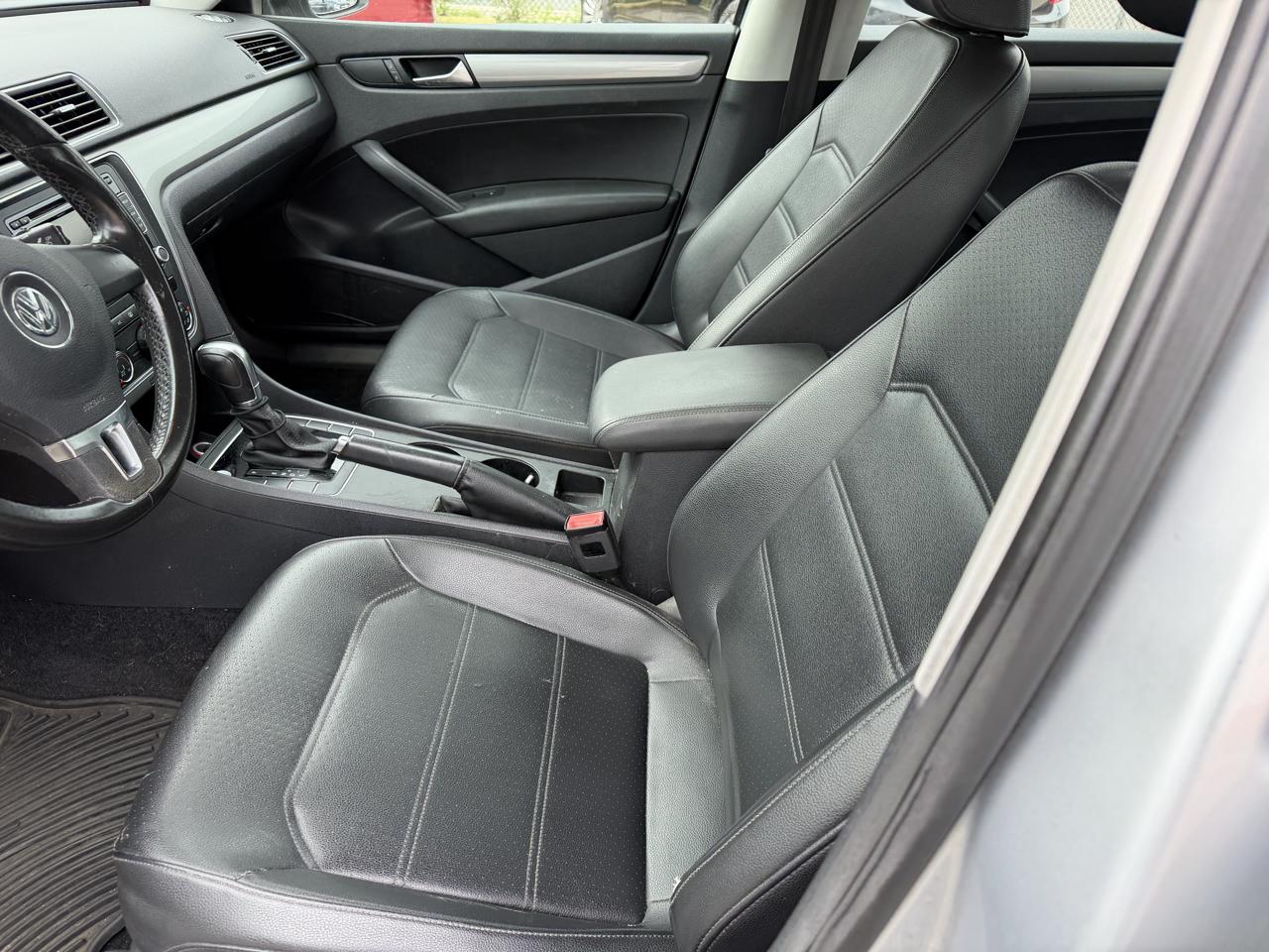 Volkswagen Passat 4dr Sdn 1.8T Auto S PZEV 2015