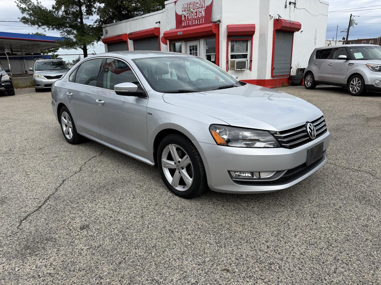 Volkswagen Passat 4dr Sdn 1.8T Auto S PZEV 2015