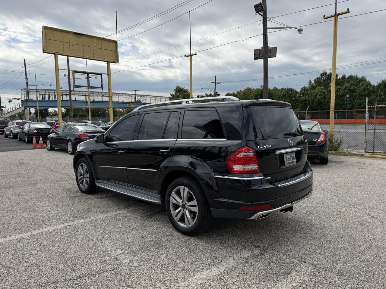 Mercedes-Benz GL-Class 4MATIC 4dr GL 450 2011