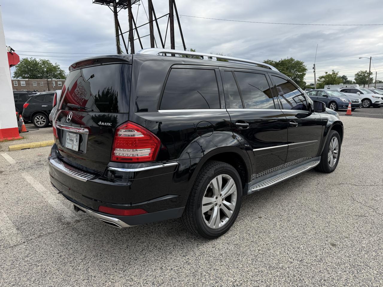 Mercedes-Benz GL-Class 4MATIC 4dr GL 450 2011