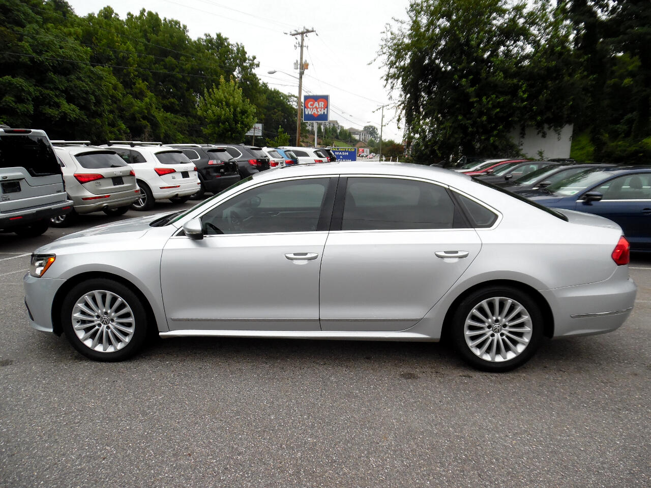 Volkswagen Passat 4dr Sdn 1.8T Auto SE PZEV 2016 Volkswagen Passat 4dr Sdn 1.8T Auto SE PZEV 2016