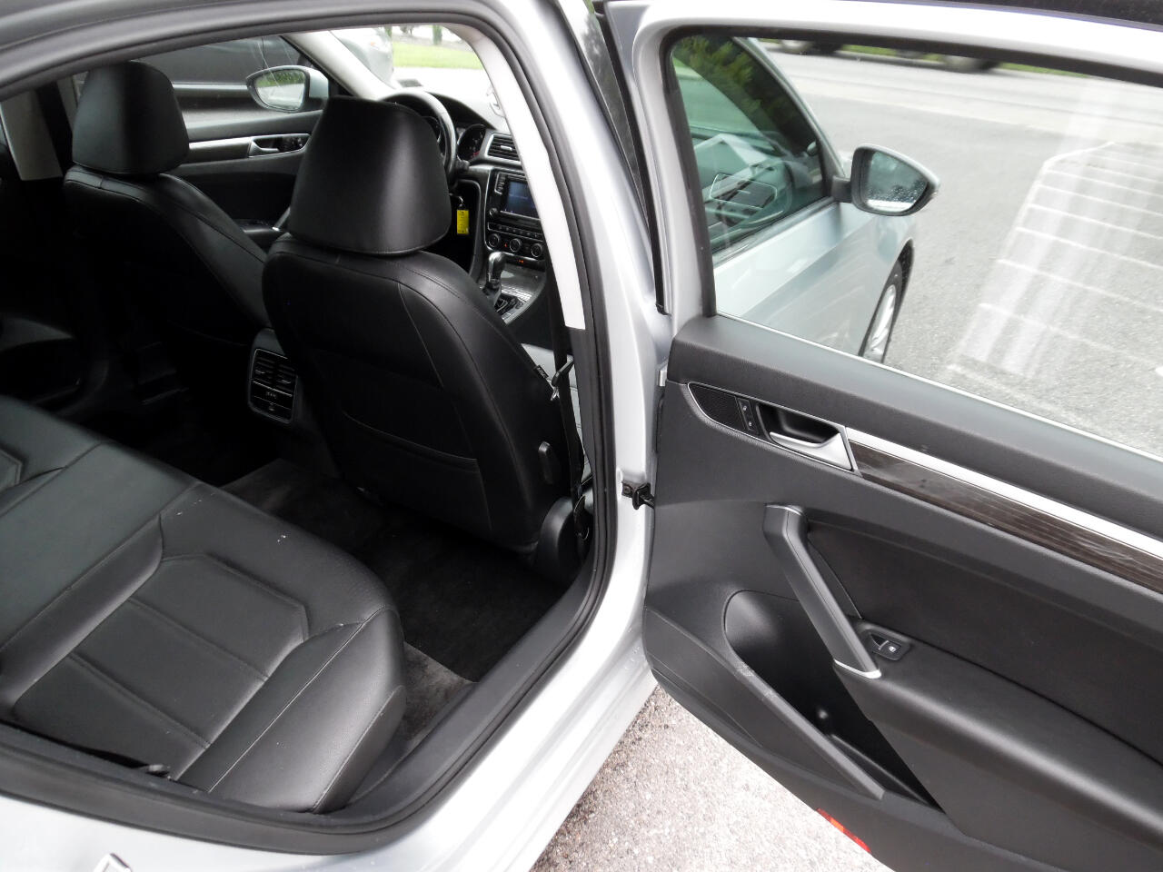 Volkswagen Passat 4dr Sdn 1.8T Auto SE PZEV 2016 Volkswagen Passat 4dr Sdn 1.8T Auto SE PZEV 2016