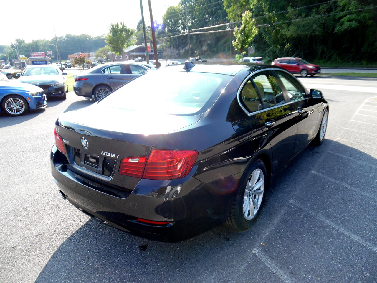 BMW 5 Series 4dr Sdn 528i xDrive AWD 2014 BMW 5 Series 4dr Sdn 528i xDrive AWD 2014