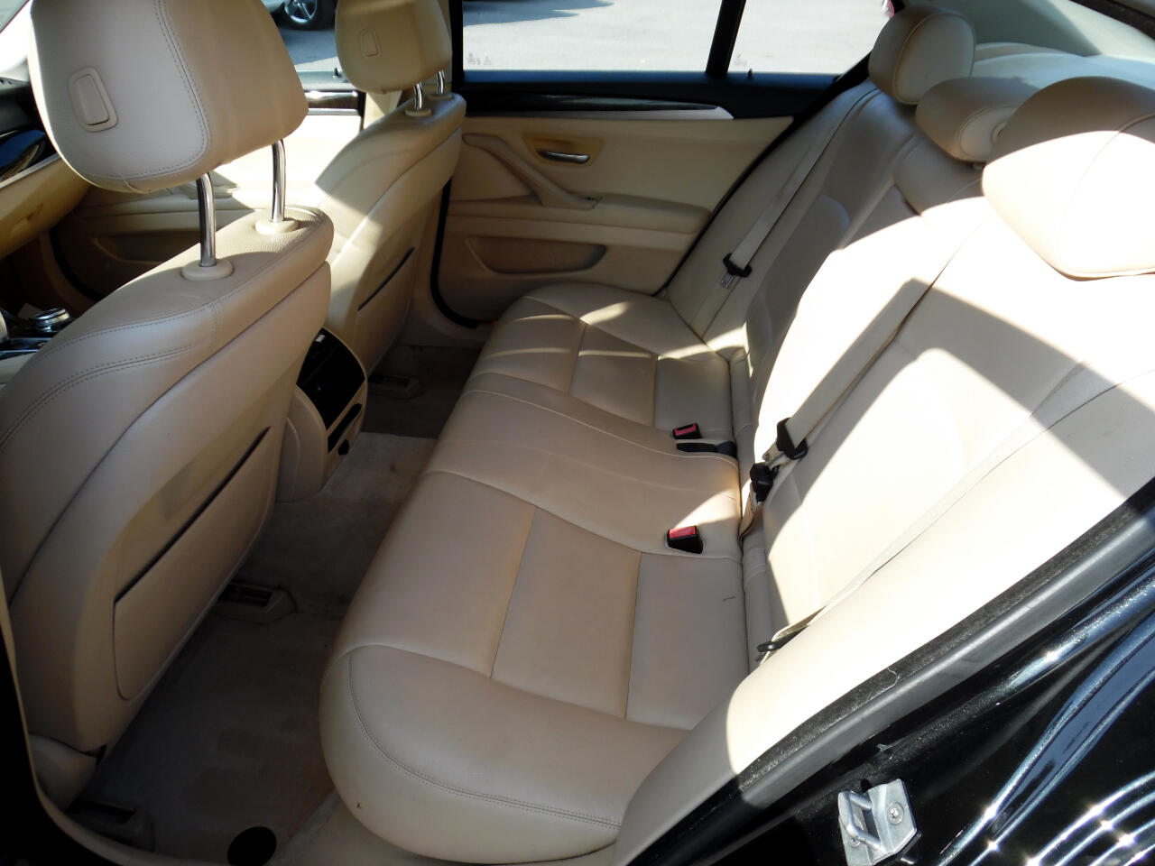 BMW 5 Series 4dr Sdn 528i xDrive AWD 2014 BMW 5 Series 4dr Sdn 528i xDrive AWD 2014