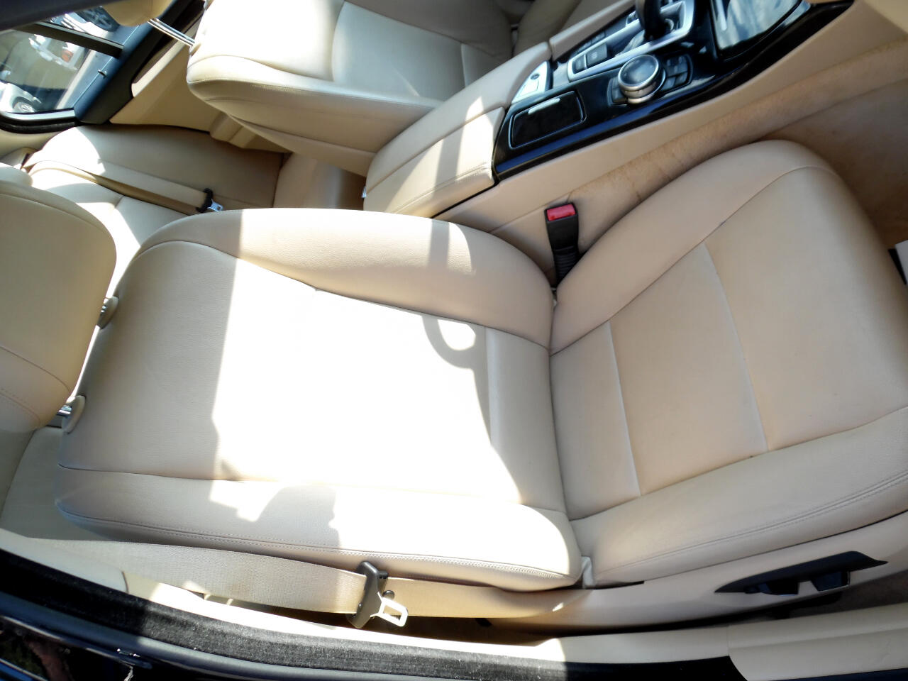 BMW 5 Series 4dr Sdn 528i xDrive AWD 2014 BMW 5 Series 4dr Sdn 528i xDrive AWD 2014