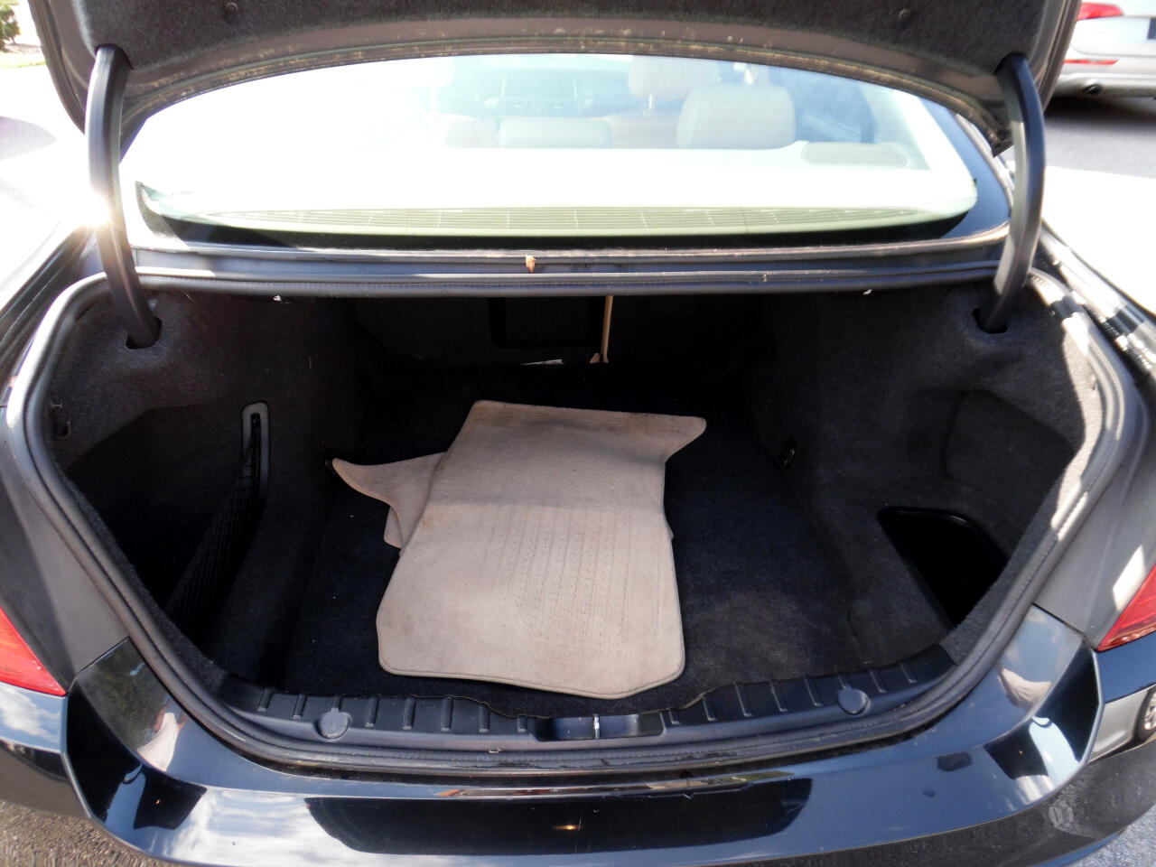 BMW 5 Series 4dr Sdn 528i xDrive AWD 2014 BMW 5 Series 4dr Sdn 528i xDrive AWD 2014