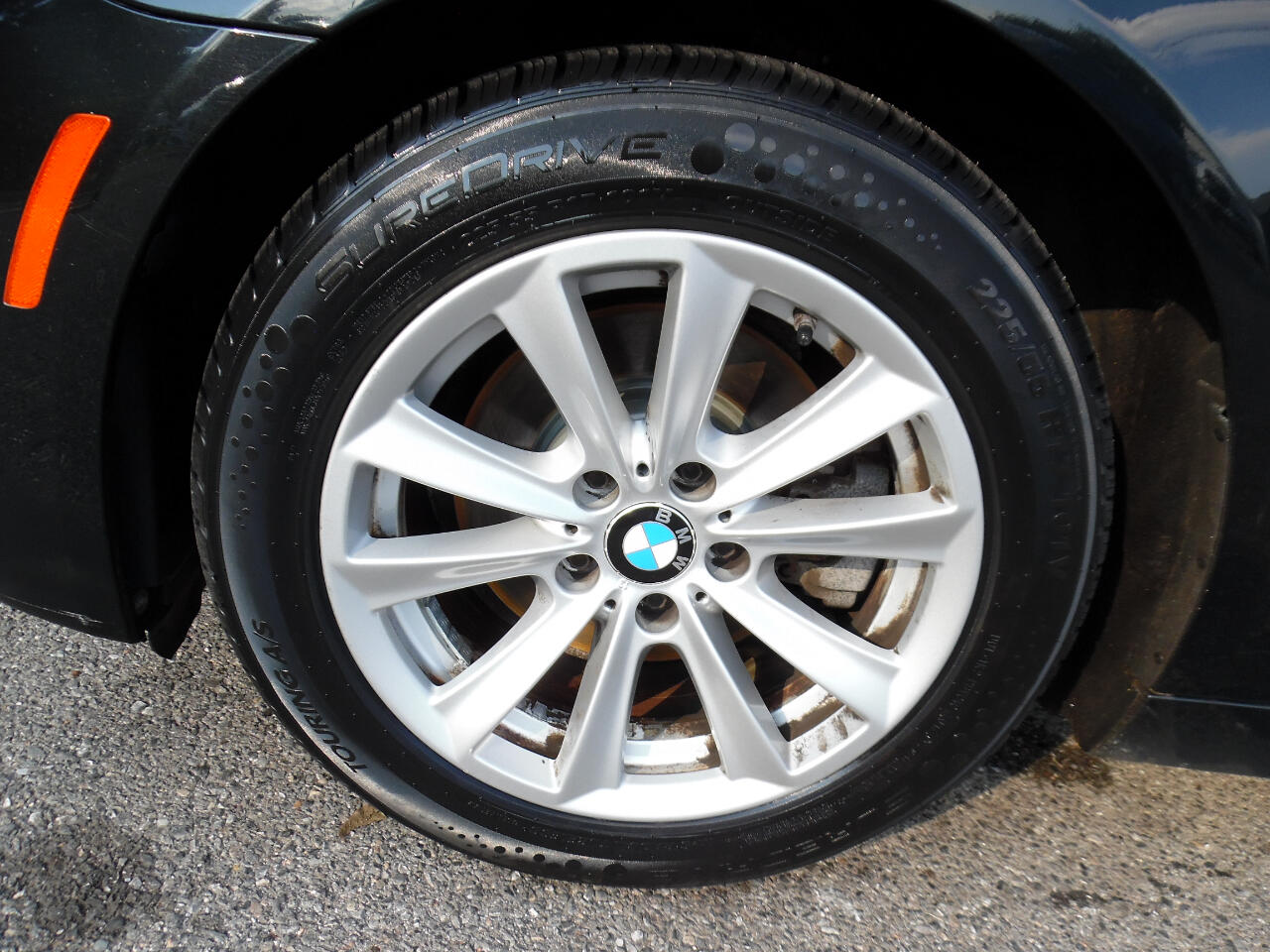 BMW 5 Series 4dr Sdn 528i xDrive AWD 2014 BMW 5 Series 4dr Sdn 528i xDrive AWD 2014