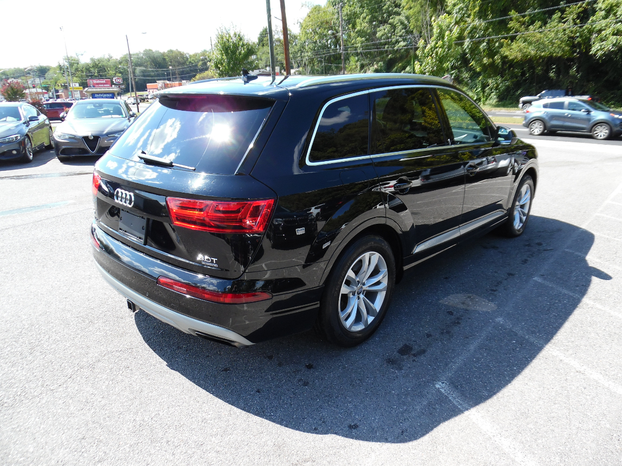 Audi Q7 3.0 TFSI Premium 2017 Audi Q7 3.0 TFSI Premium 2017