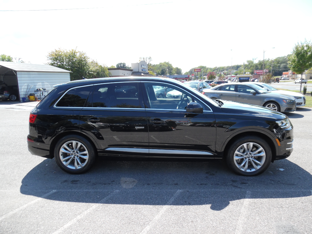 Audi Q7 3.0 TFSI Premium 2017 Audi Q7 3.0 TFSI Premium 2017