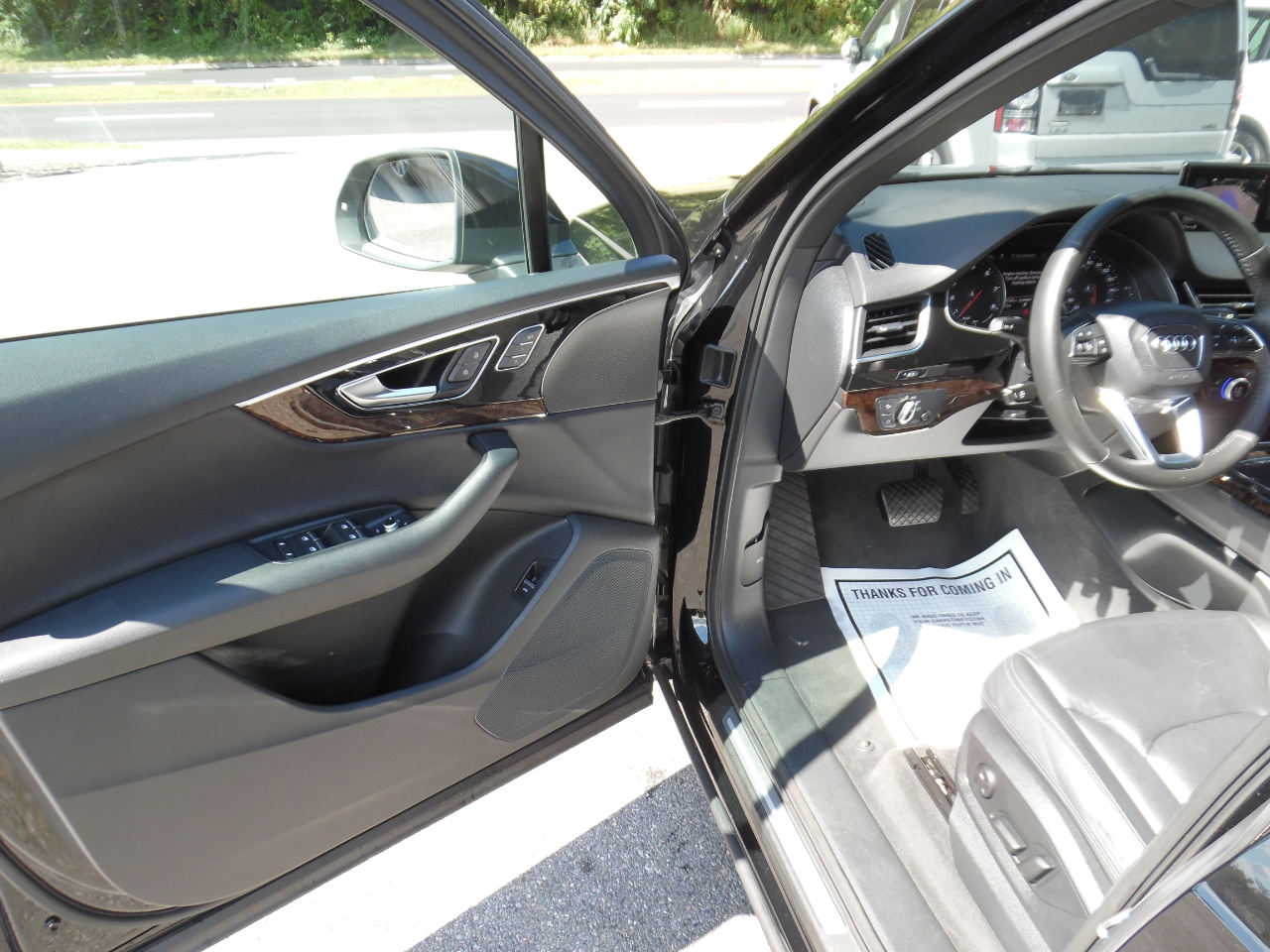 Audi Q7 3.0 TFSI Premium 2017 Audi Q7 3.0 TFSI Premium 2017