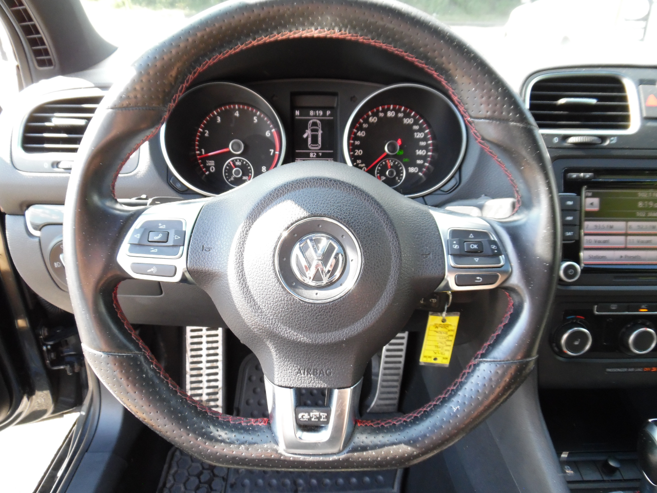 Volkswagen GTI 2dr HB DSG w/Sunroof & Navi PZEV 2011 Volkswagen GTI 2dr HB DSG w/Sunroof & Navi PZEV 2011