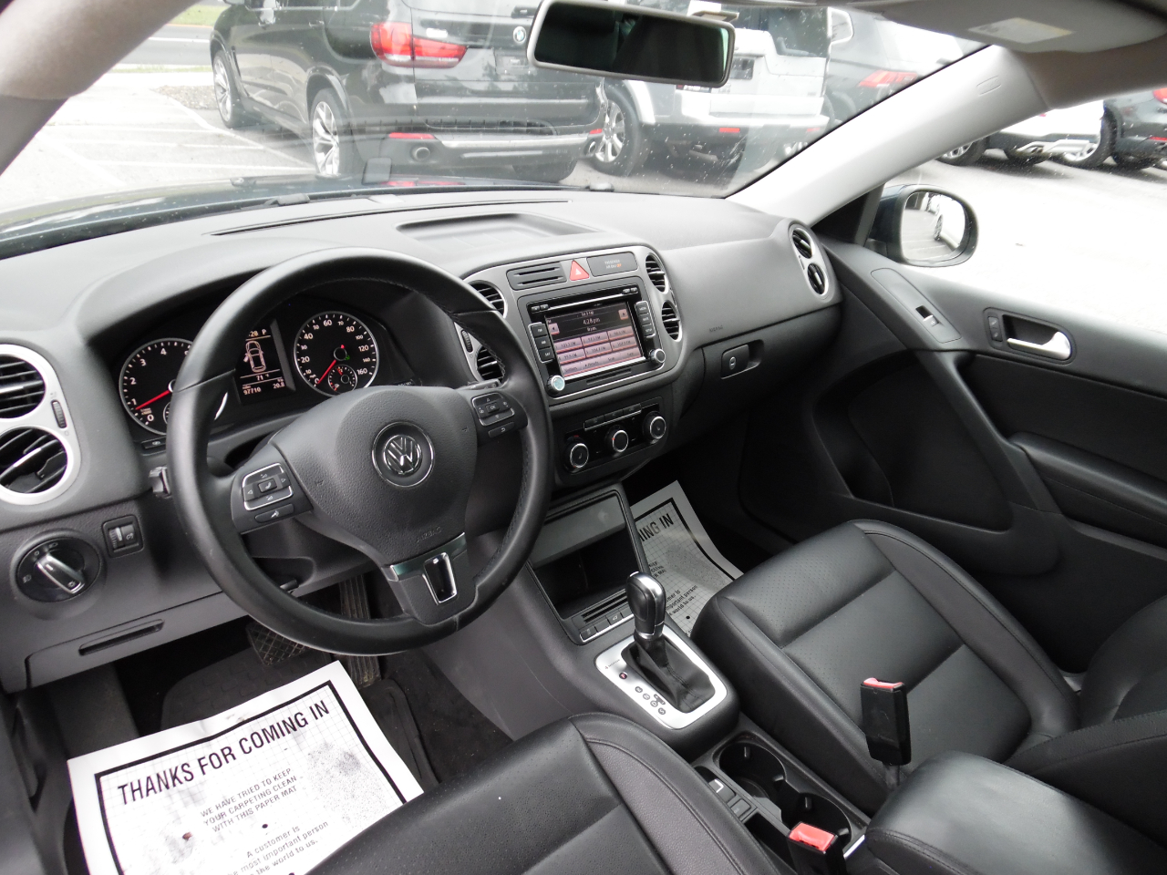 2011 Volkswagen Tiguan S photo 9
