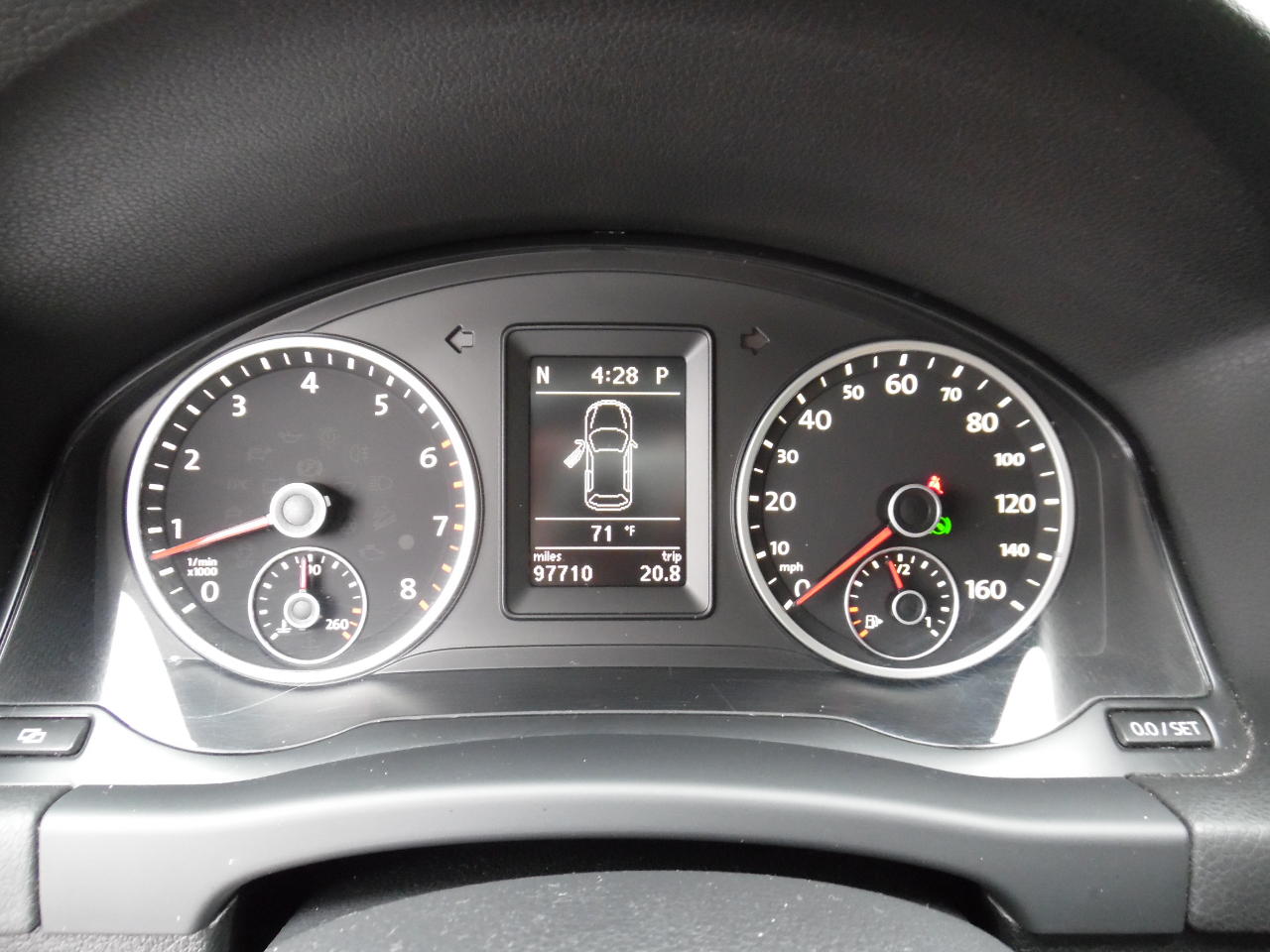 2011 Volkswagen Tiguan S photo 11