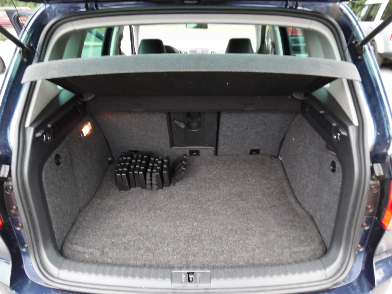 2011 Volkswagen Tiguan S photo 20