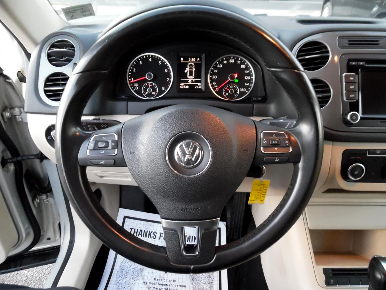 Volkswagen Tiguan 2WD 4dr Auto SE w/Sunroof & Nav 2012