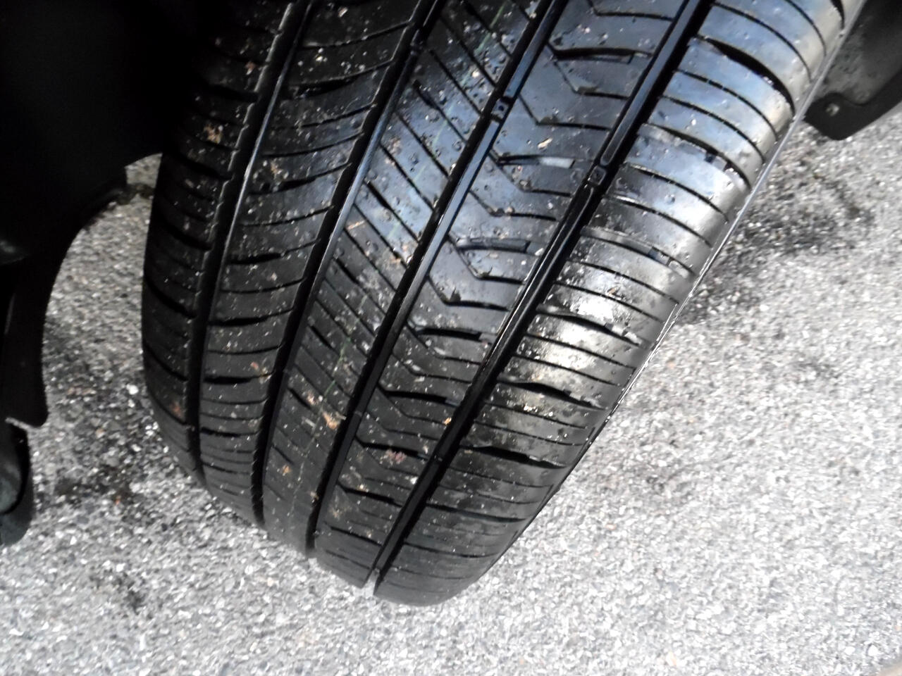 Volkswagen Tiguan 2WD 4dr Auto SE w/Sunroof & Nav 2012