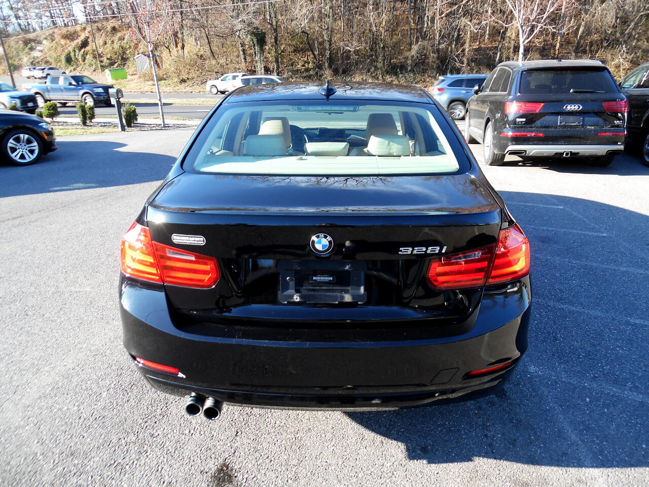 BMW 3 Series 4dr Sdn 328i RWD 2013