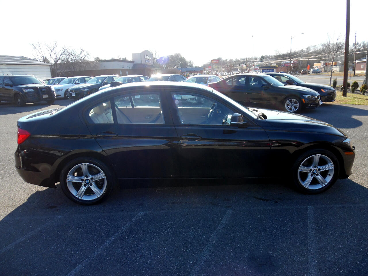 BMW 3 Series 4dr Sdn 328i RWD 2013