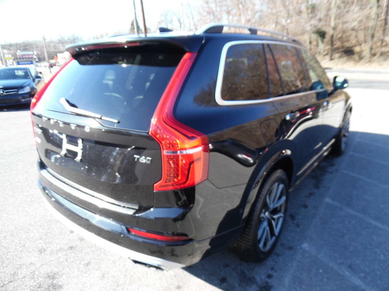 Volvo XC90 T6 AWD 7-Passenger Momentum 2017