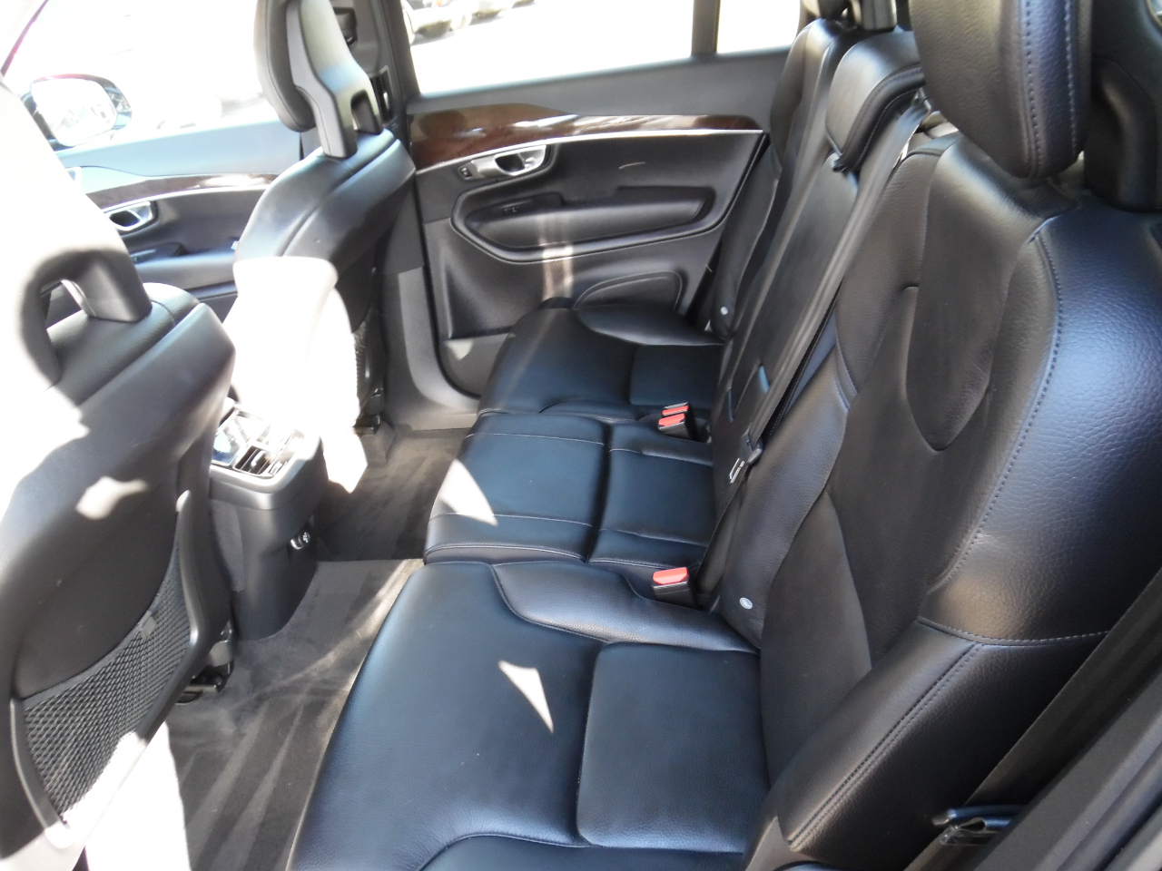 Volvo XC90 T6 AWD 7-Passenger Momentum 2017