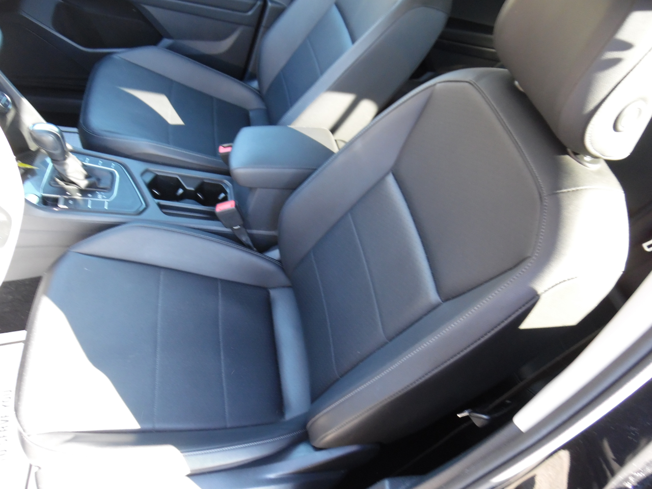 Volkswagen Tiguan 2.0T SE R-Line Black FWD 2020