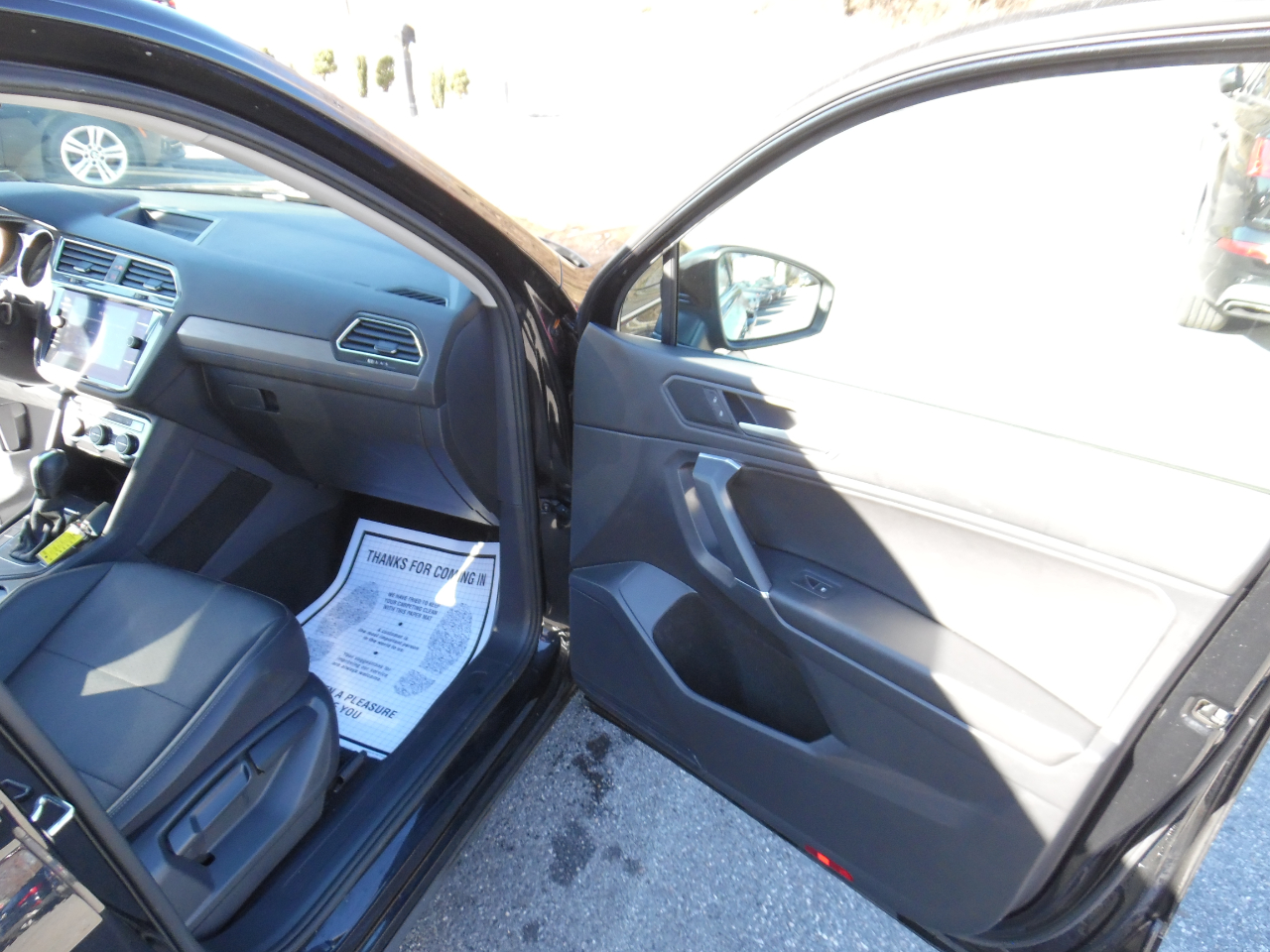 Volkswagen Tiguan 2.0T SE R-Line Black FWD 2020