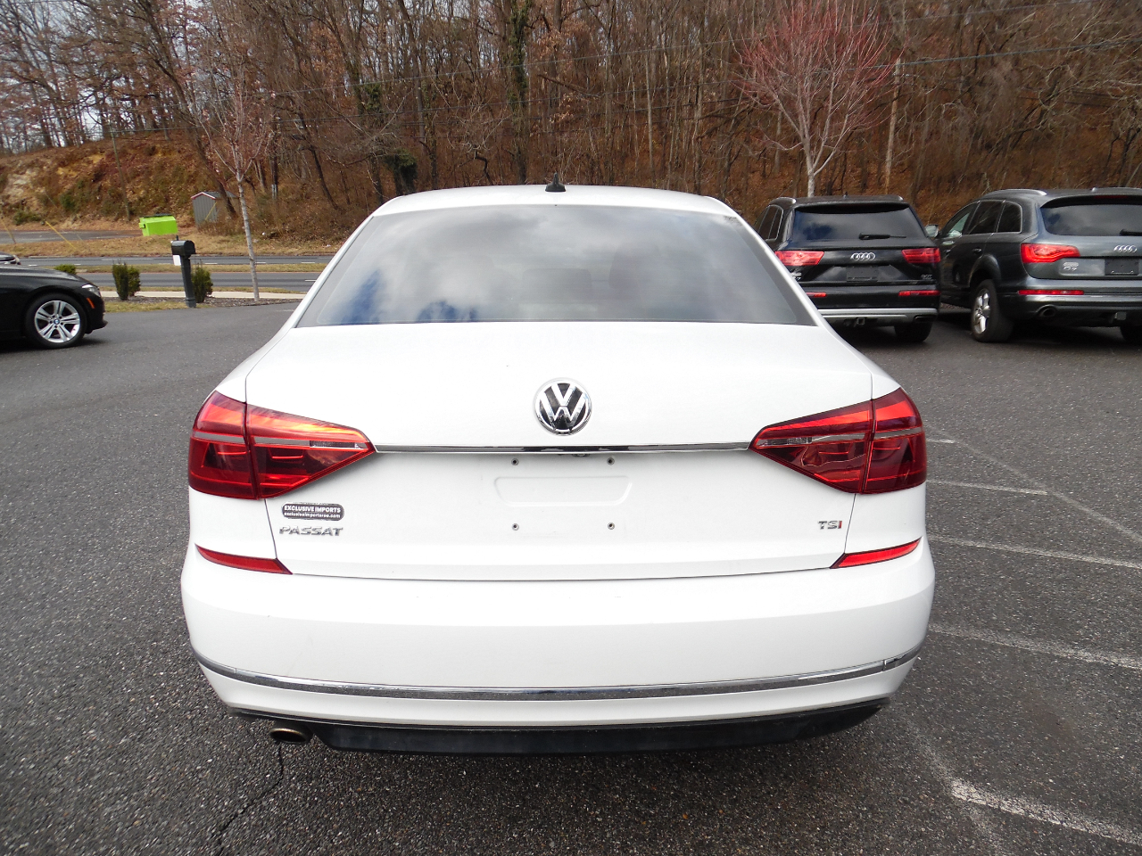 Volkswagen Passat R-Line w/Comfort Pkg Auto 2017