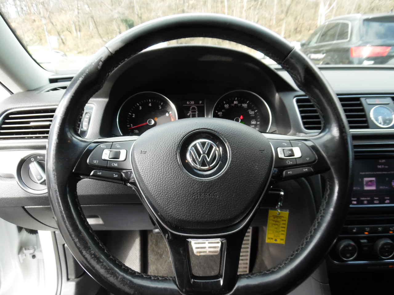 Volkswagen Passat R-Line w/Comfort Pkg Auto 2017