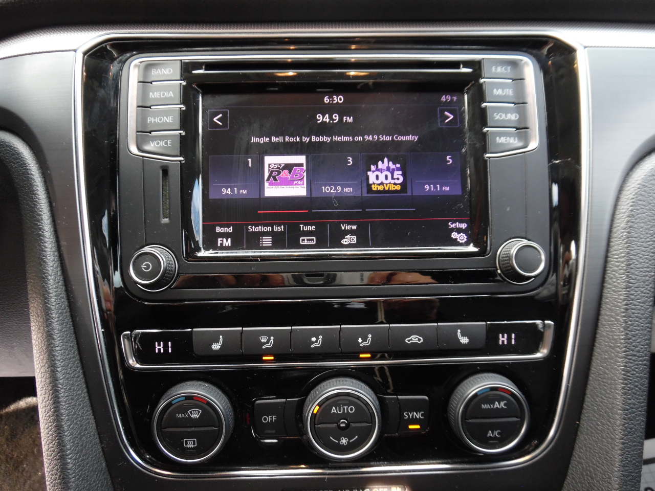 Volkswagen Passat R-Line w/Comfort Pkg Auto 2017