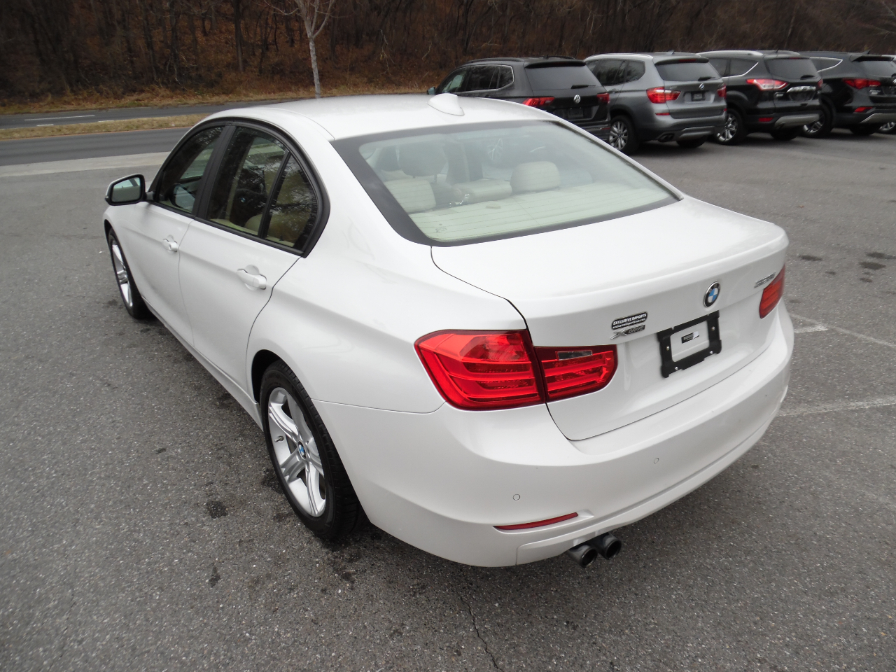 BMW 3 Series 4dr Sdn 328i xDrive AWD 2013