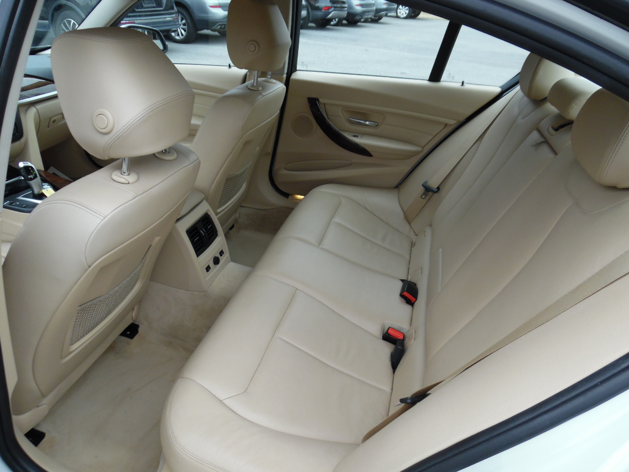 BMW 3 Series 4dr Sdn 328i xDrive AWD 2013