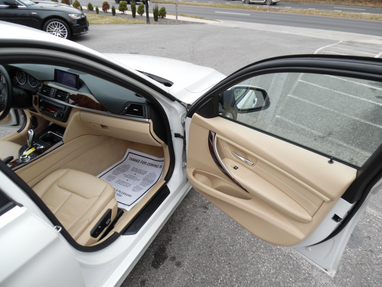 BMW 3 Series 4dr Sdn 328i xDrive AWD 2013