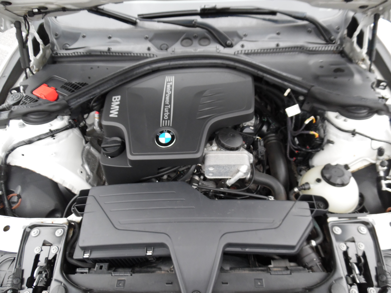 BMW 3 Series 4dr Sdn 328i xDrive AWD 2013